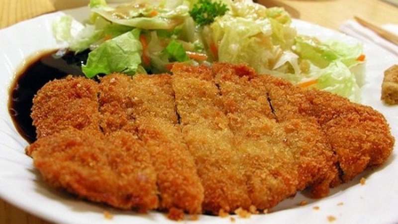 Una familia comió milanesas en mal estado: murió un hombre y seis mascotas