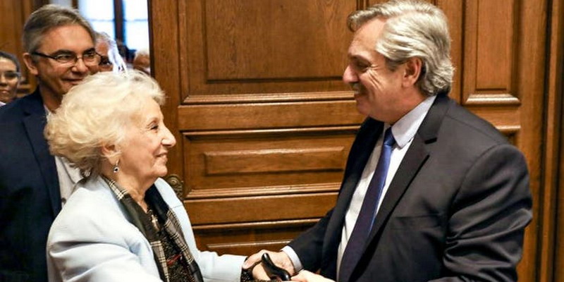 El Gobierno creó un nuevo cargo en Cancillería y designó a un hijo de Estela de Carlotto