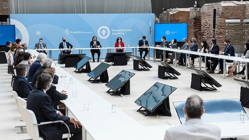 El Gobierno recibió a los empresarios con un llamado al diálogo para luchar contra la inflación