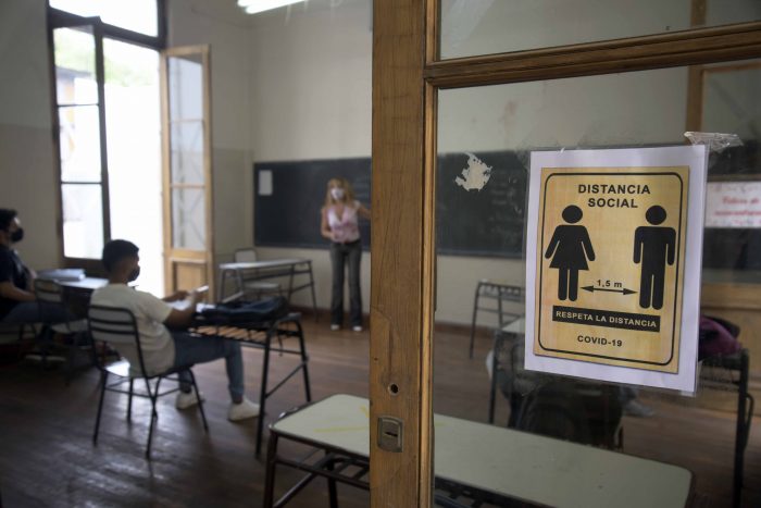 El segundo medio aguinaldo de docentes suplentes estará depositado el jueves 18 de febrero