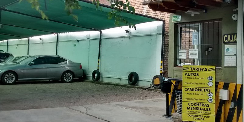 ¿Las playas de estacionamiento deben responsabilizarse por la seguridad de los vehículos?
