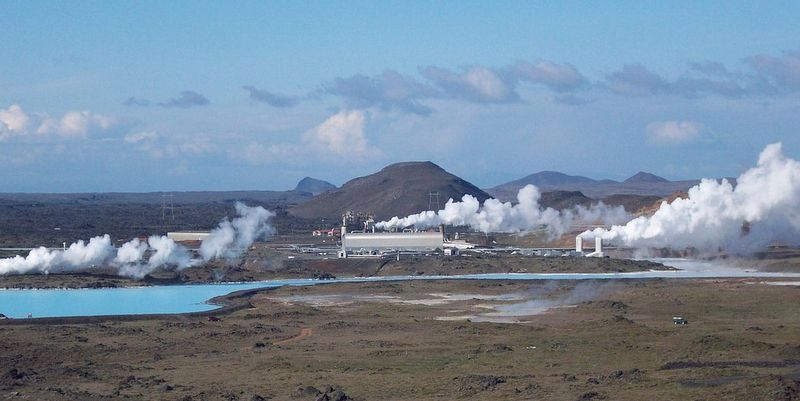 Tras 18.000 terremotos en una semana, esperan una impactante erupción volcánica repleta de lava