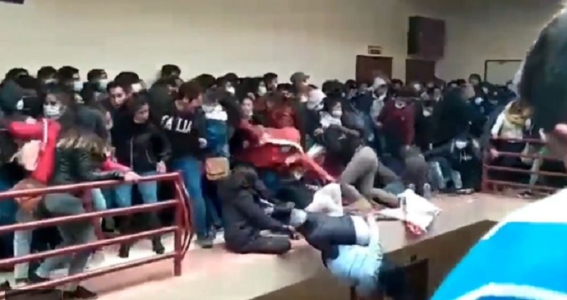 Tragedia en Bolivia: siete estudiantes universitarios murieron al caer de un cuarto piso