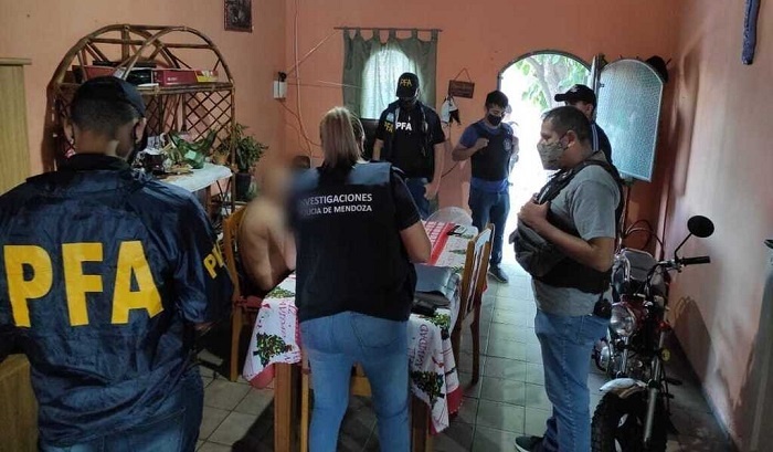 Cayó en Luján un pedófilo que acosaba a una niña por Facebook