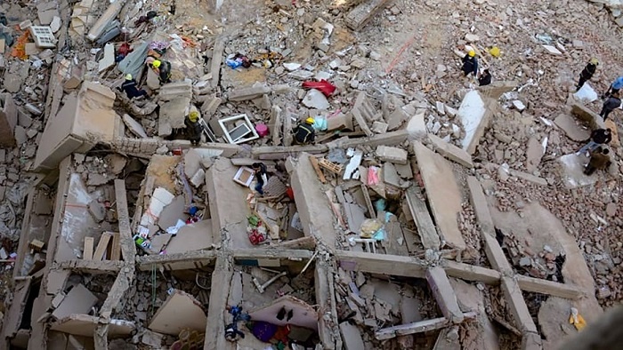 Cerca de 18 muertos por derrumbe en El Cairo