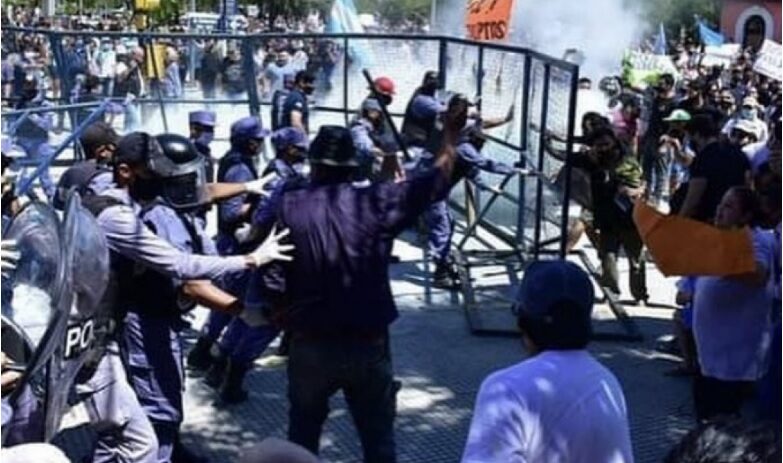 Tensión, protestas e incidentes en Formosa tras la vuelta a Fase 1