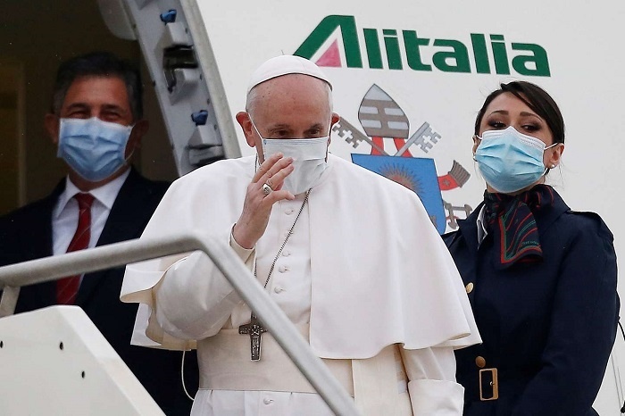El papa Francisco comenzó su histórico y peligroso viaje a Irak