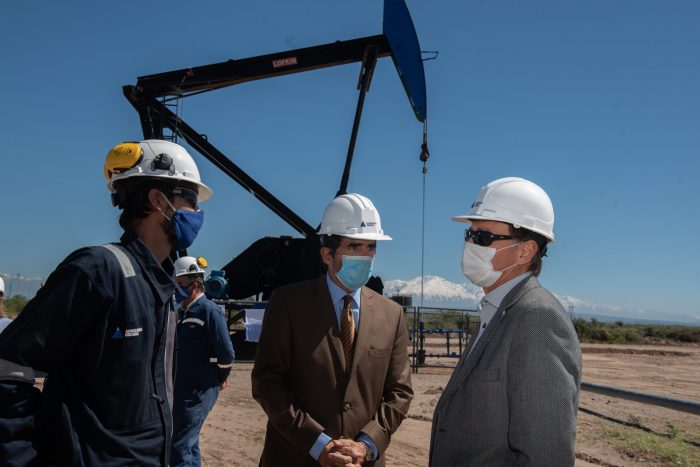 Mendoza Activa Hidrocarburos: Suarez visitó uno de los yacimientos que se reactivaron, donde destacó las inversiones y la mano de obra del plan
