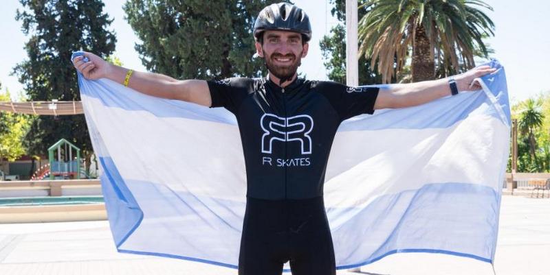 Eduardo Mulet batió el récord mundial de distancia en patines