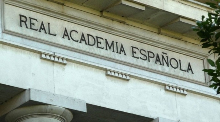 “Covidiota” la nueva palabra que incorporó la RAE al diccionario