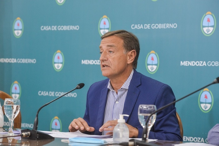 Mendoza adhiere a las restricciones del DNU Nacional