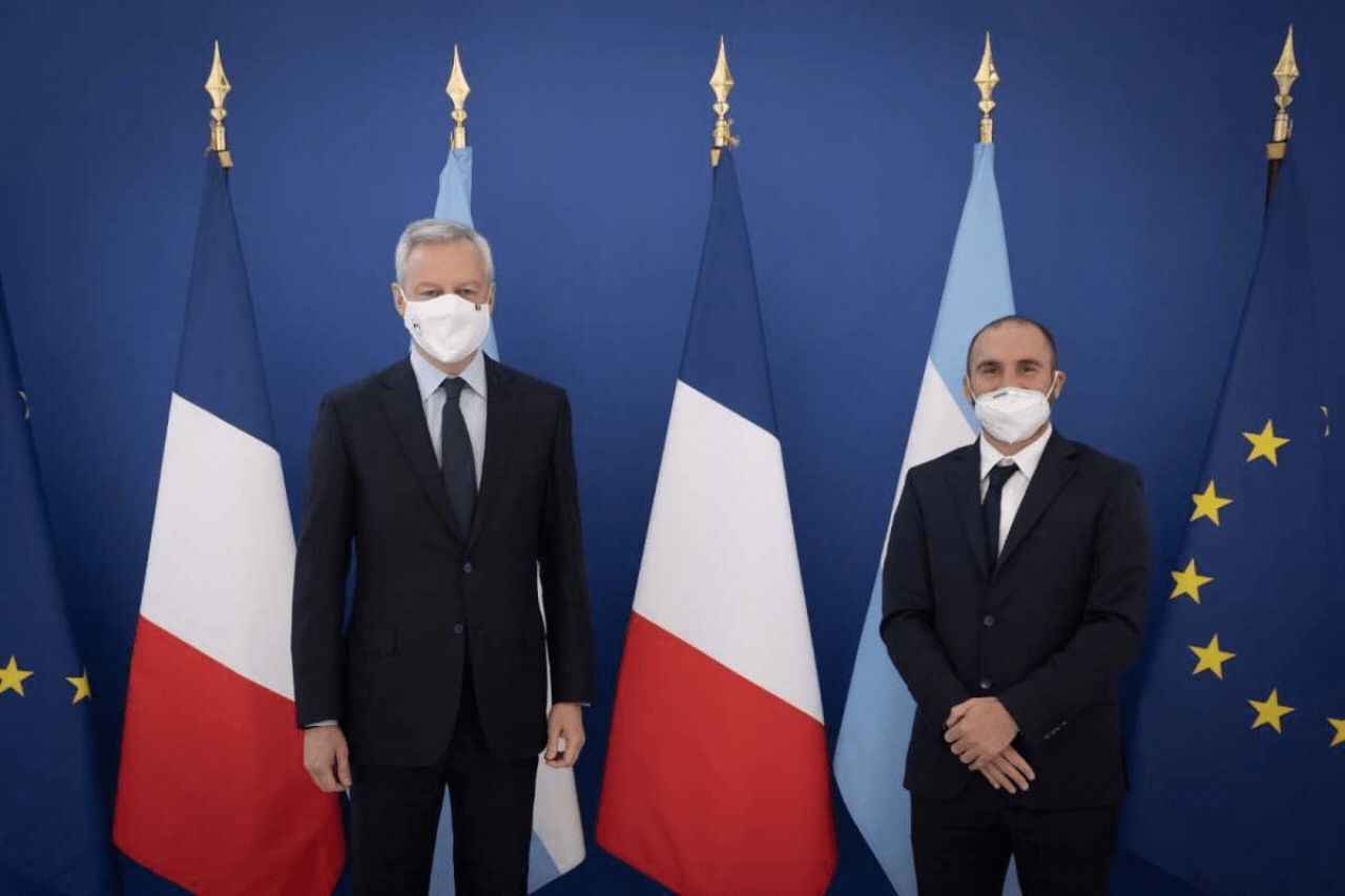 El Club de París analiza retrasar el vencimiento de deuda de la Argentina