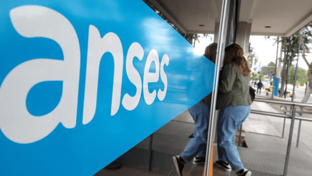 Las jubilaciones, pensiones y asignaciones aumentarán 12,12% a partir de junio