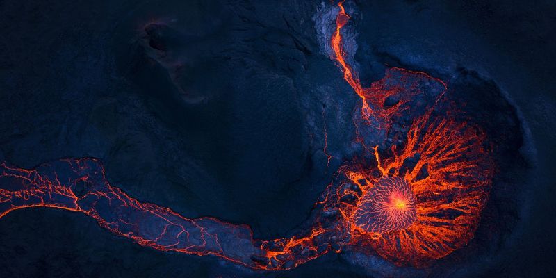 Islandia: impactantes imágenes del volcán que despertó después de 6000 años