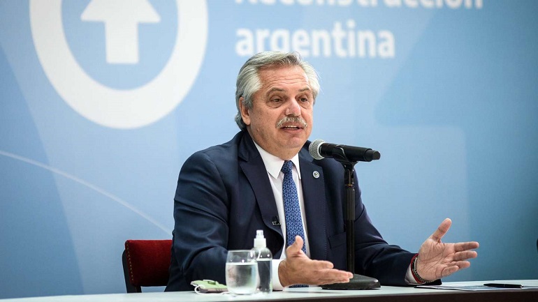 Alberto Fernández viaja a Europa a renegociar la deuda con el FMI e imponer su agenda tras una semana cargada de tensión