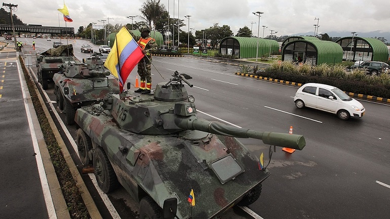 En Colombia relacionan la crisis con el “sabotaje” del Gobierno al proceso de paz