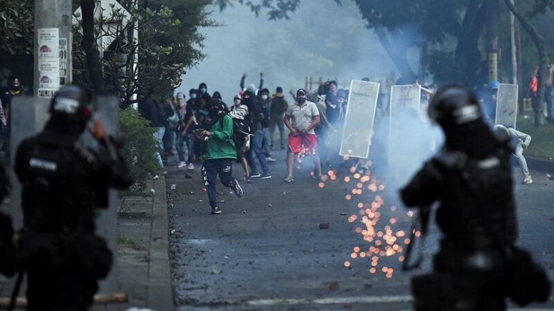 Alarma en River: arde Colombia por incidentes en las calles de Armenia