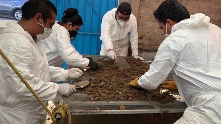 Hallaron casi 4.000 huesos en la casa de un femicida mexicano