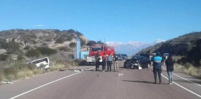 Se robó el auto de un cliente de un taller y causó una tragedia: tres muertos