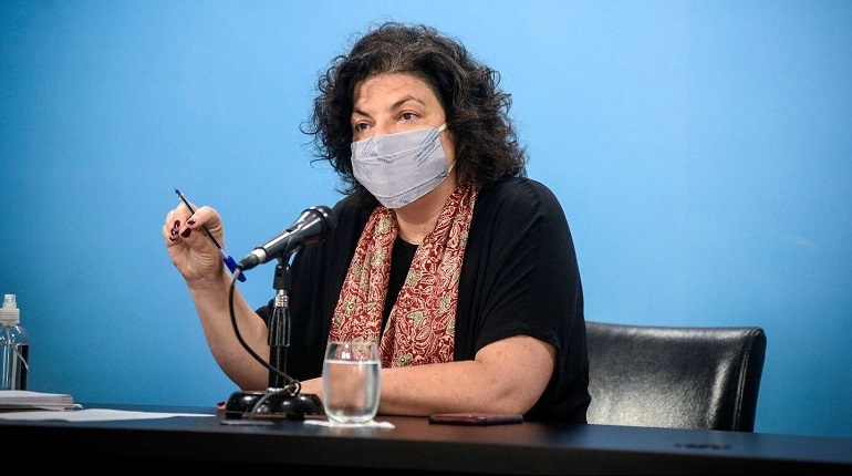 Vizzotti confirmó que el Gobierno estudia aplicar una tercera dosis a grupos específicos