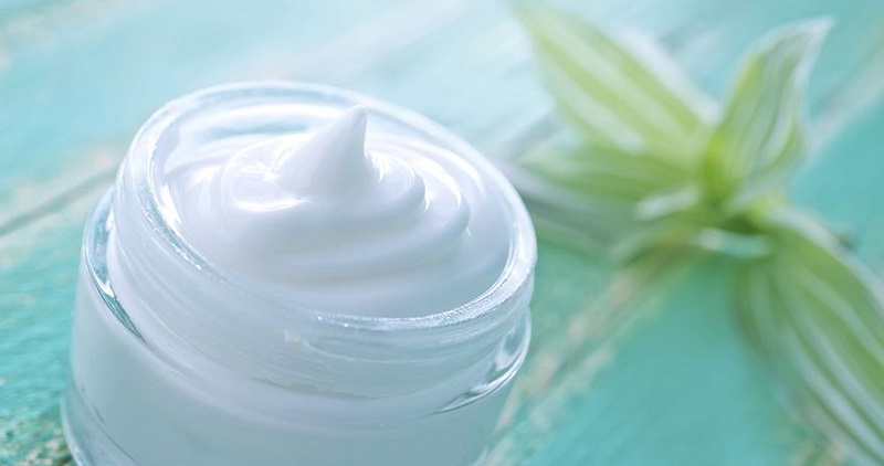 Prohíben la venta de once productos cosméticos