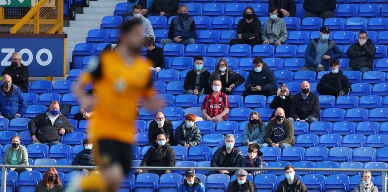 Conmoción en la Premier League: un futbolista fue arrestado por presuntos delitos sexuales contra menores