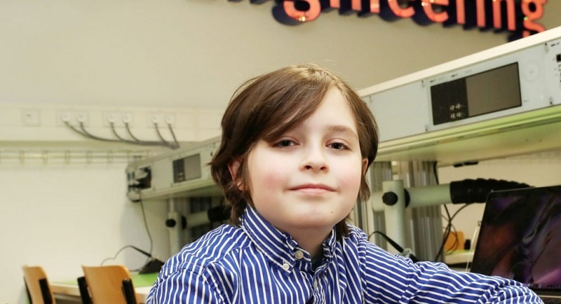 Un niño de 11 años terminó la carrera de Física en nueve meses con una altísima nota promedio