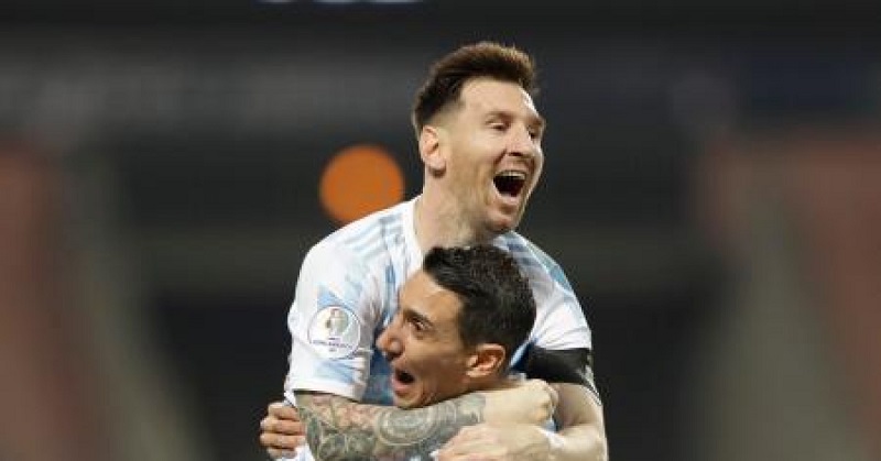 A semifinales de la mano de Messi