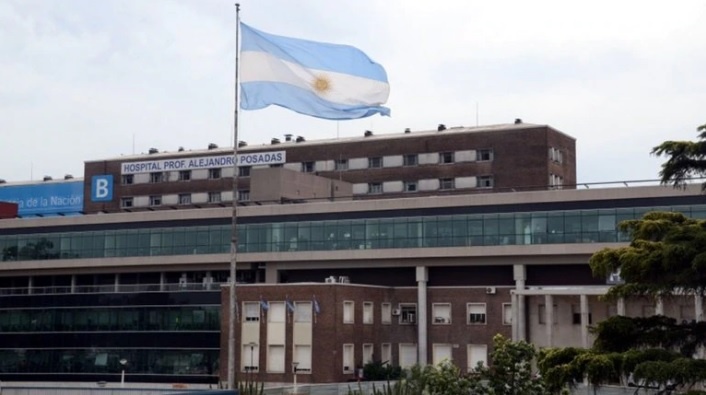 Vacunatorio VIP: confirmaron que en el Hospital Posadas 385 personas fueron inmunizadas pese a no estar registradas como personal de salud