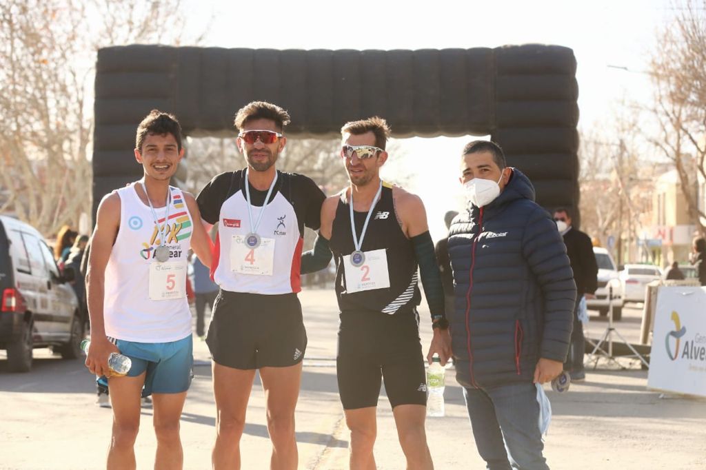 Con presencia de atletas de renombre a nivel nacional, se corrieron los 12K de Alvear