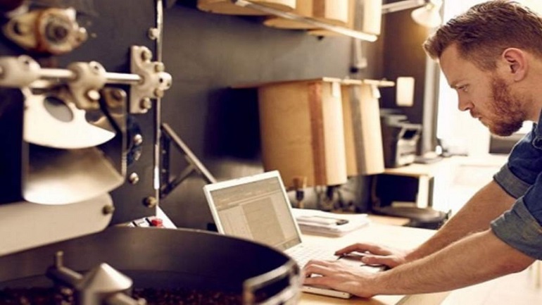 Empresas piden aumentar tarifas de Internet, TV por cable y telefonía