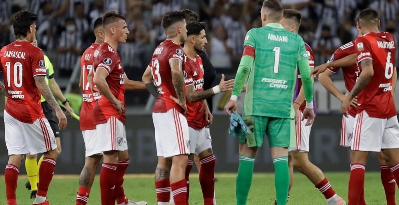 River: el dolor de ya no ser