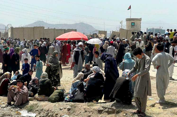 El mundo compromete más de mil millones para evitar la hambruna afgana