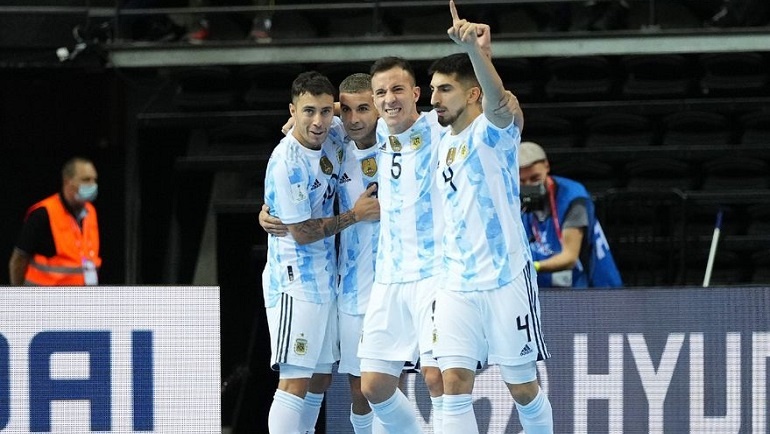 Con un triunfazo ante Brasil, Argentina se metió otra vez en la final del Mundial de futsal
