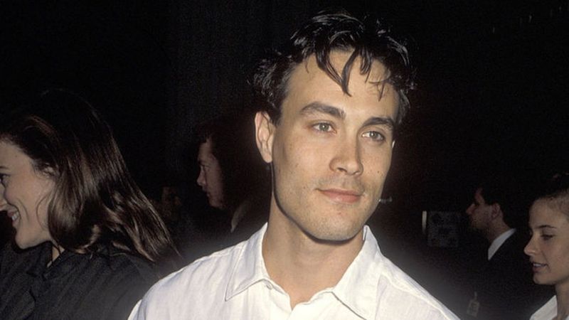 Alec Baldwin: cómo fue el accidente en el que murió el actor Brandon Lee durante un rodaje en 1993