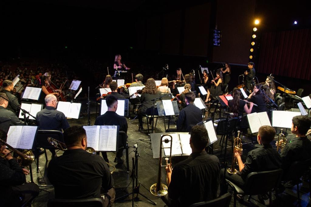 En una gran velada, se presentó la nueva Orquesta Filarmónica General Alvear