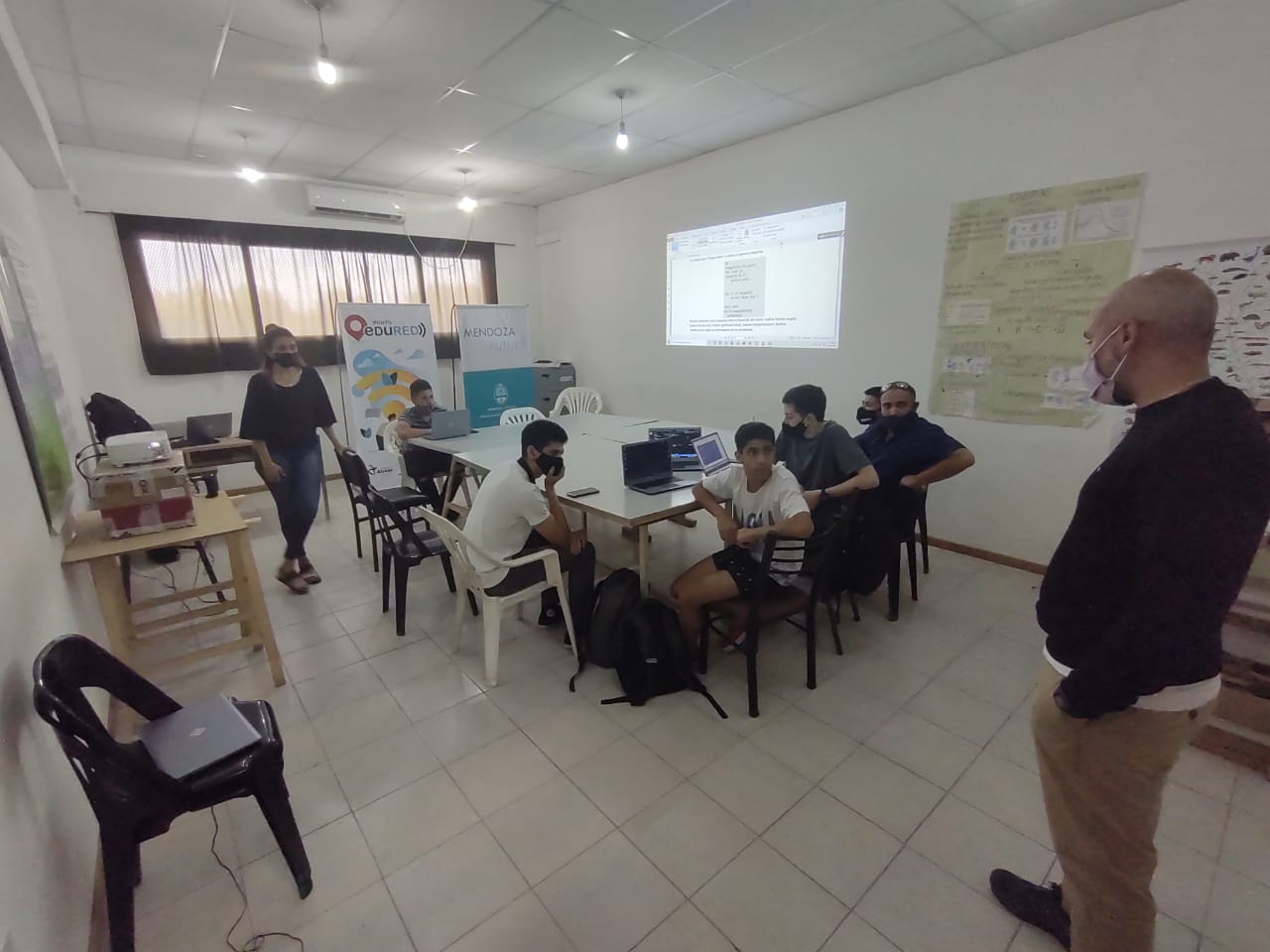 Se promueve el desarrollo de emprendimientos tecnológicos en Alvear