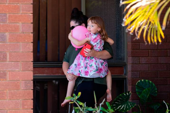 Encontraron a la niña australiana desaparecida hace 18 días: el secuestrador estaba obsesionado con las muñecas