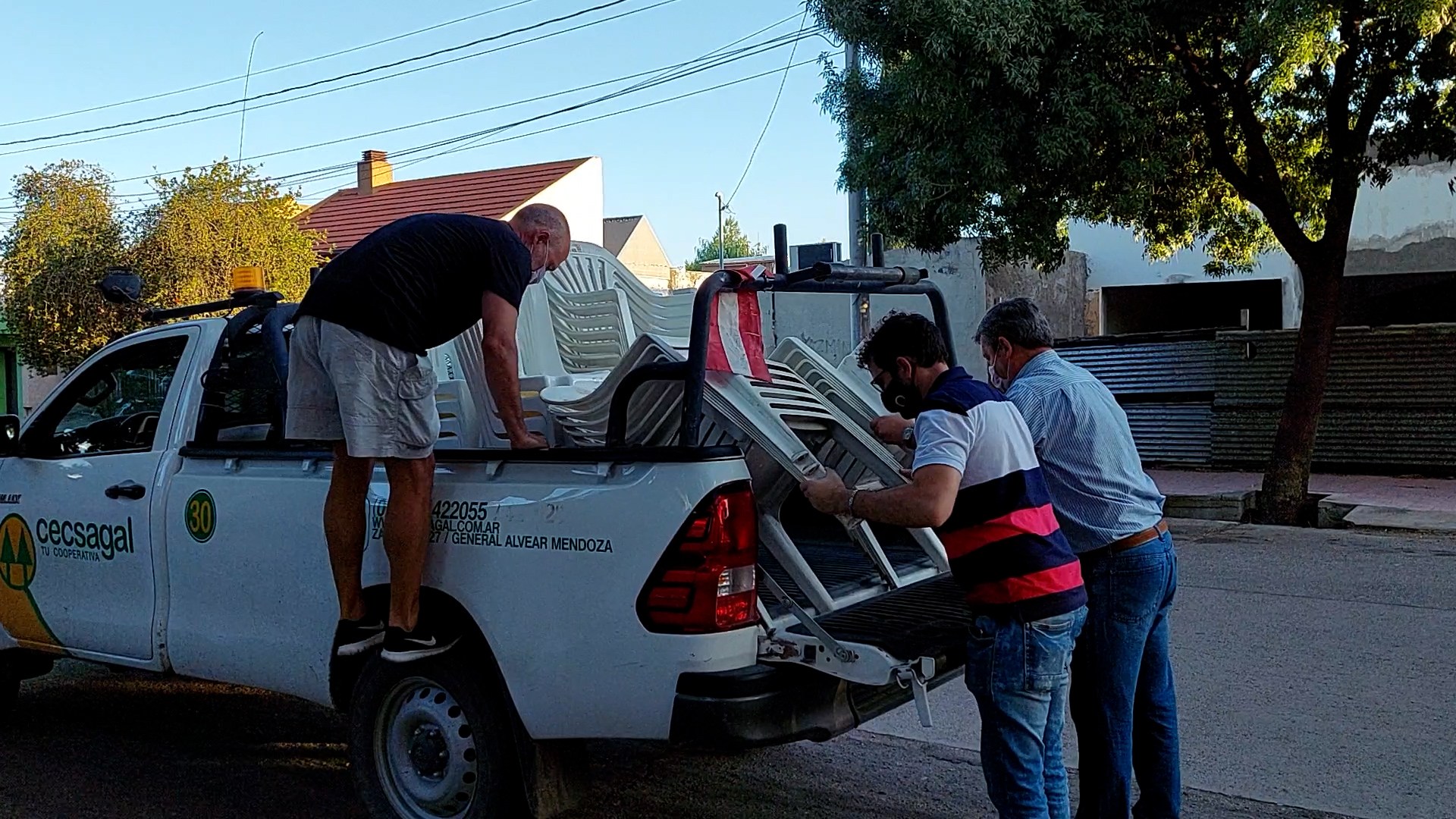 Fundación Cecsagal entregó materiales a La Fusa