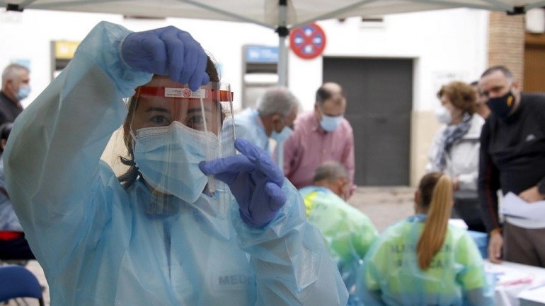 Alarma en Córdoba por 90 contagios tras fiestas de egresados que podrían ser de la variante Ómicron