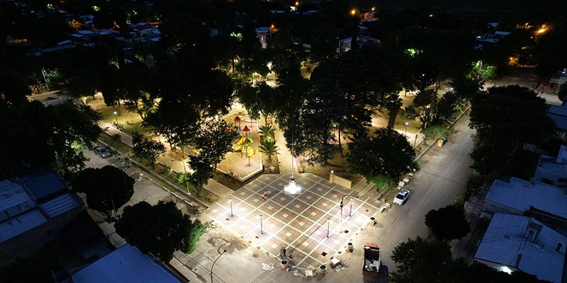 Se inauguró la renovada Plaza Manuel Belgrano, de Oeste
