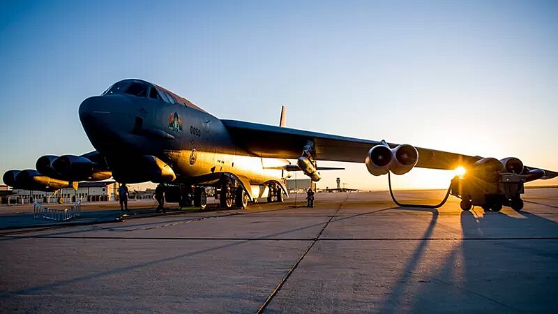 Cómo sería una guerra entre potencias ahora (y cuál es la ventaja de Rusia y China frente a Occidente)