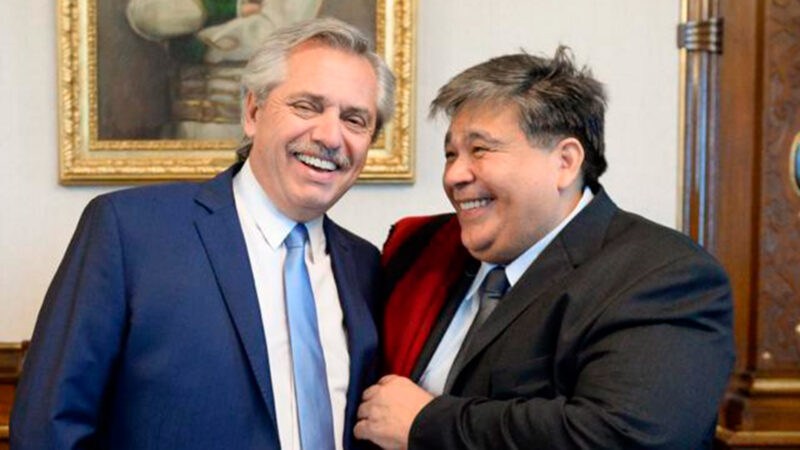 El Presidente viaja a Rusia y China con tres gobernadores, funcionarios y el intendente Mario Ishii