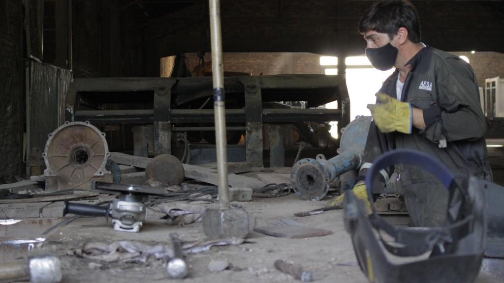 Los talleres municipales de obras realizan diversas tareas para mejorar la prestaciones a los vecinos