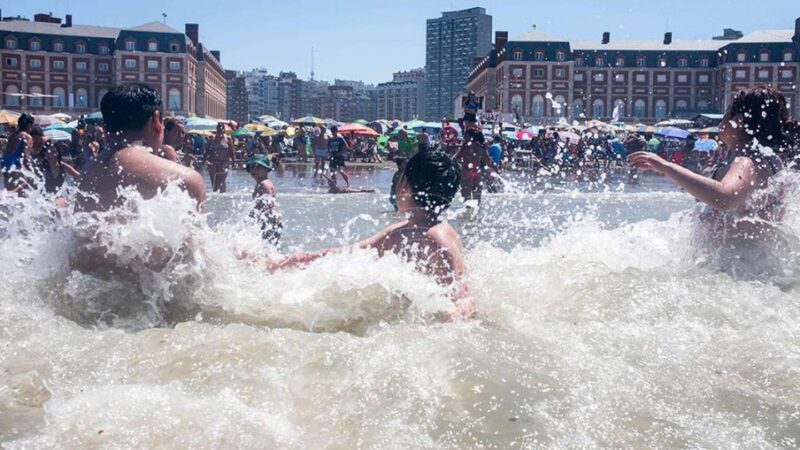 Verano 2022: se movilizaron 10 millones de turistas y el gasto diario promedio fue de más de $3600
