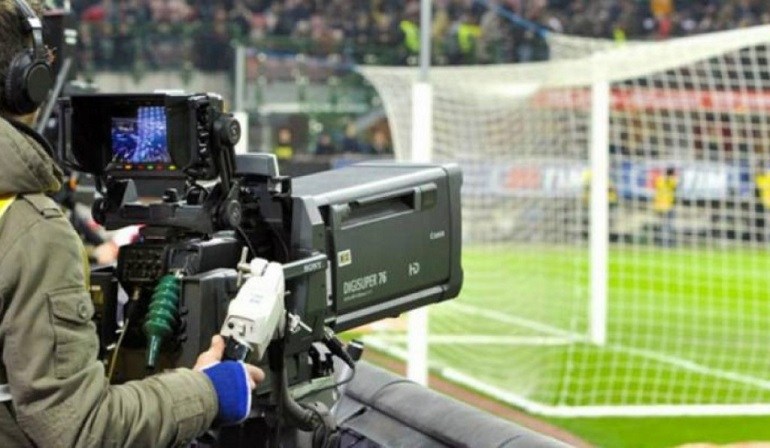 El Frente de Todos presentó un proyecto en el Senado que apunta a la vuelta del Fútbol para Todos