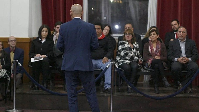 Mendoza ampliará los juicios por jurado a más delitos graves
