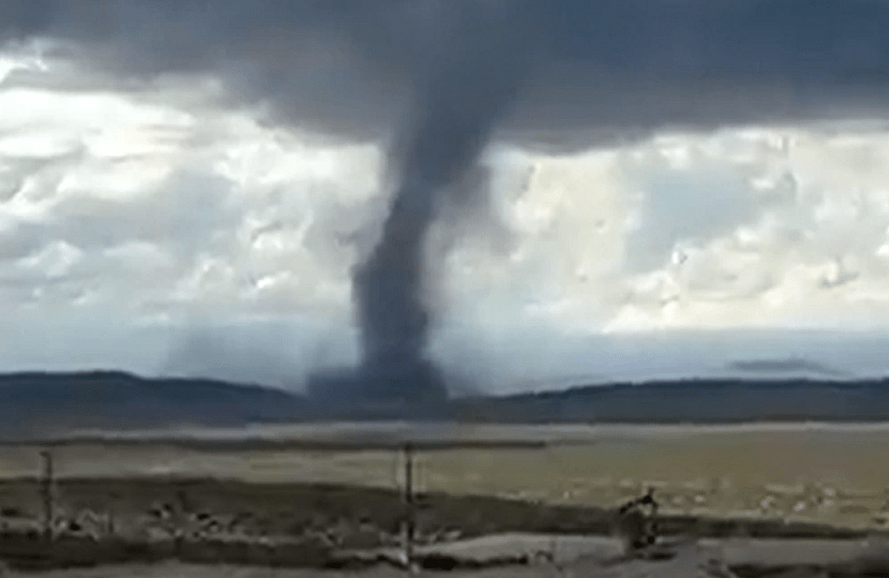 Video: grabaron un impresionante tornado en el Sureste de Malargüe