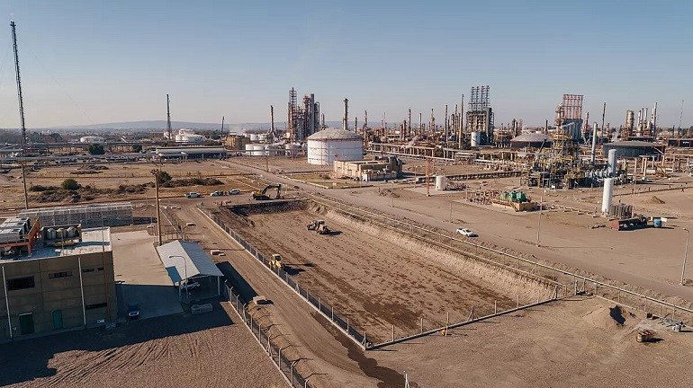 YPF ya arrancó la ampliación de la refinería de Luján de Cuyo para procesar más combustible
