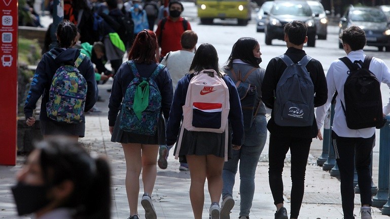 Una hora más de clases por día: ¿cuál es el plan del Gobierno de Mendoza?